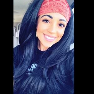 Meet your Posher, Kenisha